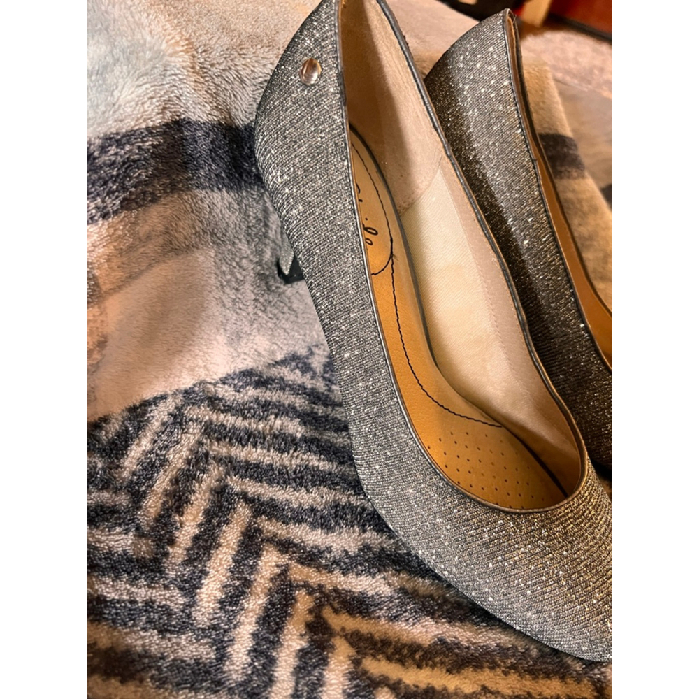 Women's LifeStride Silver Glitter Heels Size 8 - Picture 6 of 10